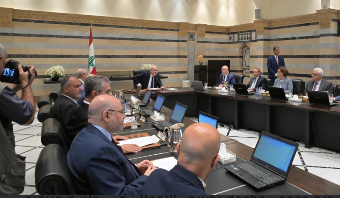 تشديد أميركي – فرنسي على منع تمدُّد الصراع إلى لبنان… الحكومة تتضامن فلسطينياً وتلتزم الـ1701 وتتحسّب