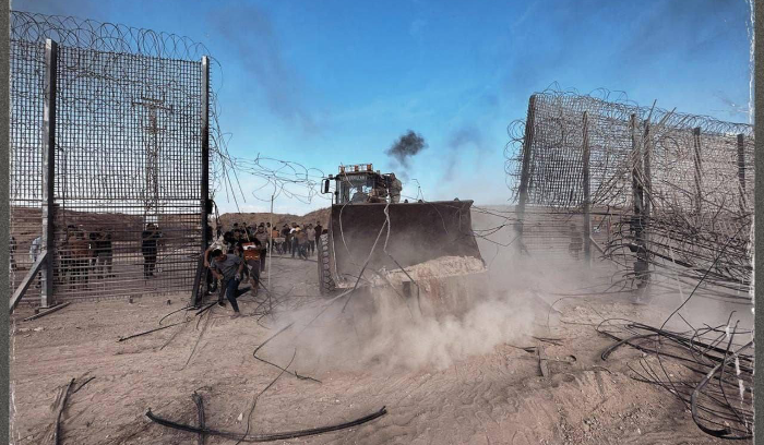 إزالة الجدار الفاصل على حدود غزة