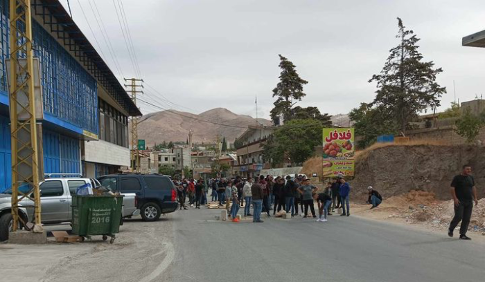 قطع طريق اللبوة احتجاجًا لماذا؟