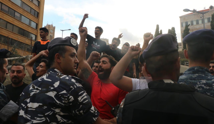 ترقّب وجمود ومراوحة عند 