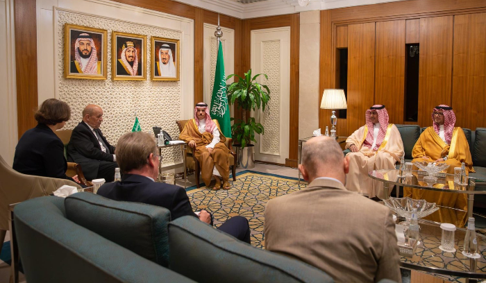 الخيار الرئاسي الثالث يتقدّم دولياً وعربياً ويبقى تسويقه لبنانياً<br />
القوى السياسية تتطلع إلى نتائج لقاء بن فرحان - لودريان