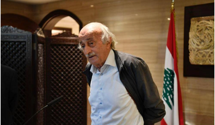 مواقف جنبلاط رسالة إلى إيران و