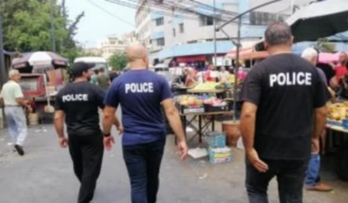 بلدية صيدا: حجز آليات مُخالفة وإزالة لوحات إعلانية غير مُرخّصة