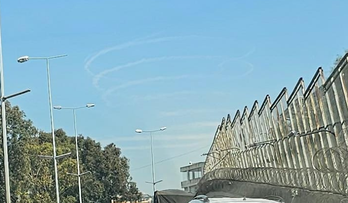 الطيران الحربي الاسرائيلي يحلق بشكل دائري في سماء العاصمة بيروت