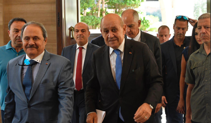 الخط البياني من الإليزيه إلى اليرزة هل يفتح مسار التسوية؟