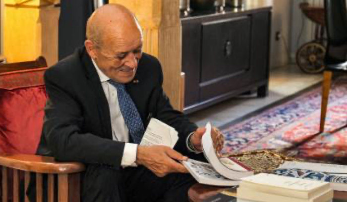 مسار باريس-عين التينة:لا هو طريق حرير ولا قاطرة خليج