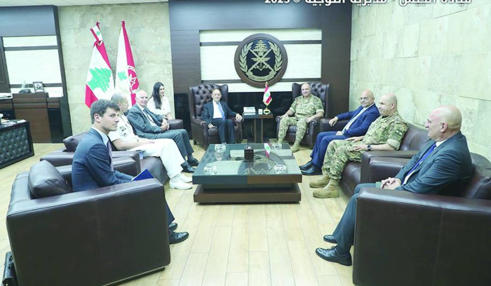 لودريان يدعم «حوار بري» للرئاسة اللبنانية<br />
«حزب الله» يتجاهل كشف إسرائيل عن مطار بالجنوب