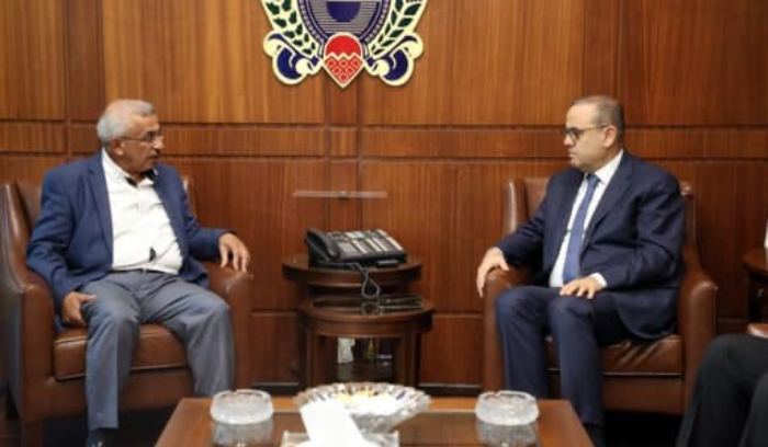 تطوّرات مخيّم عين الحلوة بين البيسري وسعد