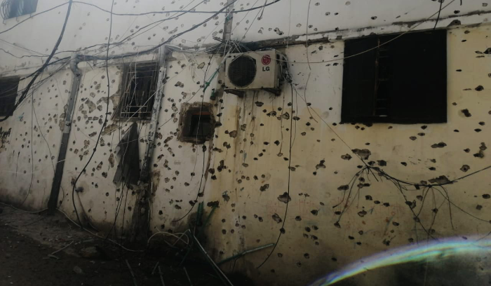 جريحان  في مخيم عين الحلوة  واحتدام حدة المعارك واصابة سيارة بشظايا في صيدا
