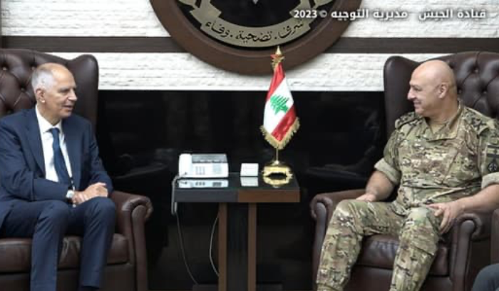 قائد الجيش استقبل القائم بالاعمال الفرنسي والقنصل المصري