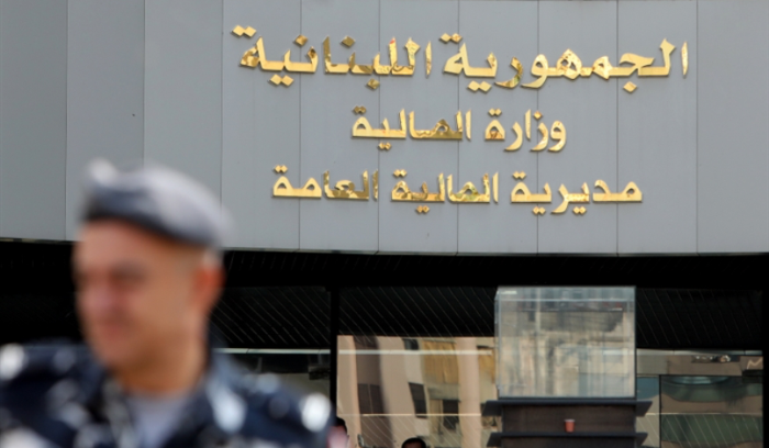 زيادة ضريبة القيمة المضافة إلى 12% | موازنة 2024: الضرائب والرسوم بالدولار