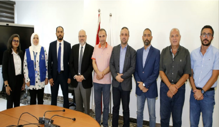 الأبيض: ماضون في دعم القطاع الصحي العام