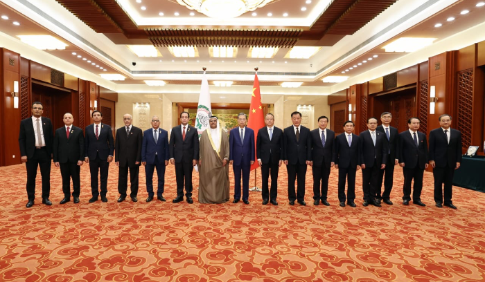 العسومي يوقع مذكرة تفاهم بين البرلمان العربي وبرلمان الصين