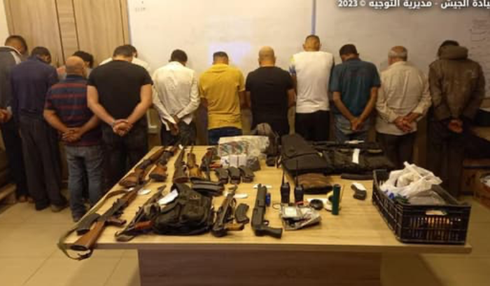 الجيش يوقف 13 شخصًا لتورّطهم بإطلاق نار