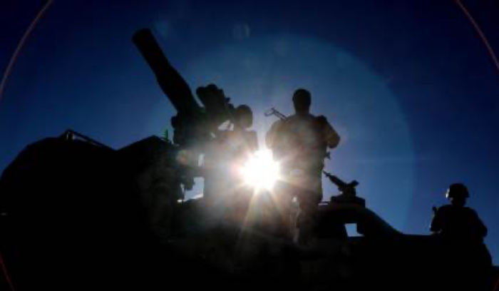 التحشيد العسكري الأميركي والتظاهرات السورية: أيرسل 