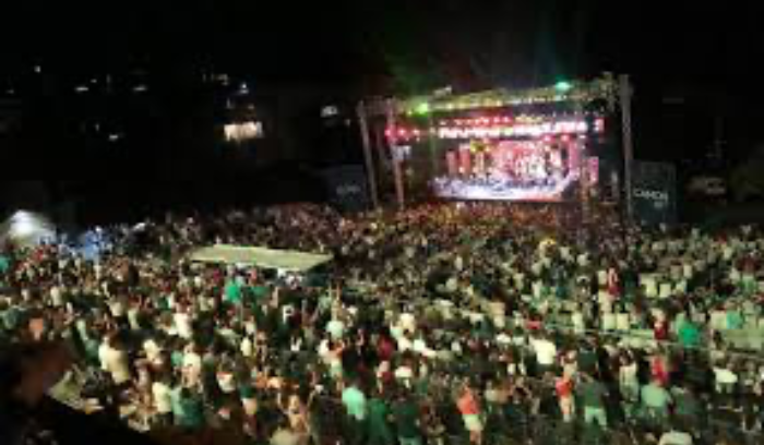 «إرهابي» حيّ السلّم إنتحر لإخفاء المعلومات... فهل يهتز الأمن في لبنان؟<br />
رسالة لودريان لا تزال محور جدل والإجابات عليها بدأت<br />
مليون و350 ألف وافِد الى لبنان حتى الآن و132 مهرجاناً أضاءت سماءه