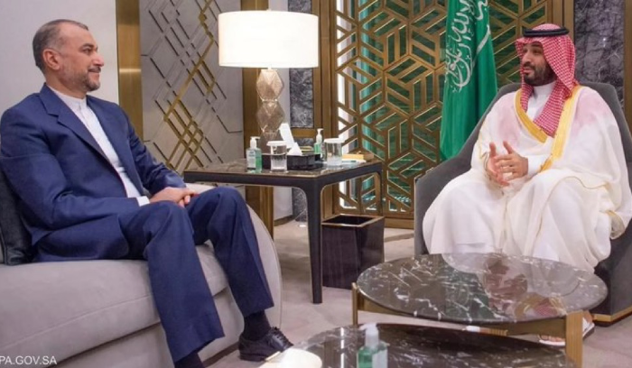 ولي عهد السعودية يستقبل وزير الخارجية الإيراني في جدة
