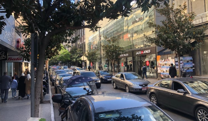 فصول التخبط مستمرة... والقلق المعيشي سيتعاظم مع انتهاء موسم السياحة