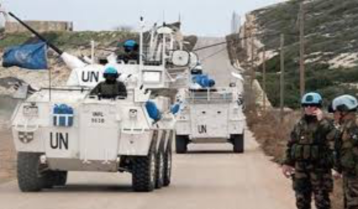 قرار التمديد لليونيفل… دعم روسي وصيني: هل يفكّك لبنان أفخاخ المسوّدة الأولى؟<br />
محاولة لضم المخيمات إلى نطاق عمل قوات الطوارئ في الجنوب: فرنسا تعرض تسوية مع أفخاخ!