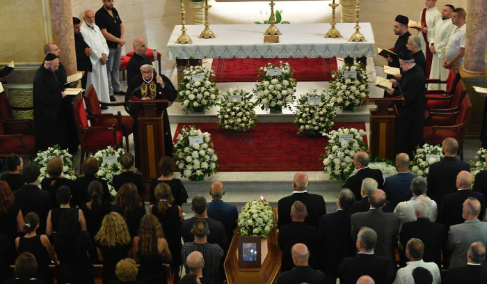 قطوع الكحالة: جرس إنذار.. وتجاوزات سلامة تحضر جلسة الخميس<br />
<br />
رسالة الكنيسة في دفن بجاني: لنبذ الفتنة والأحقاد والتفكير بلبنان أولاً