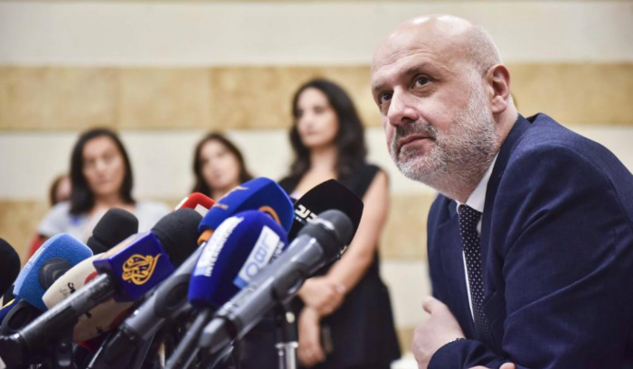 ماذا يحصل في وزارة الداخلية؟