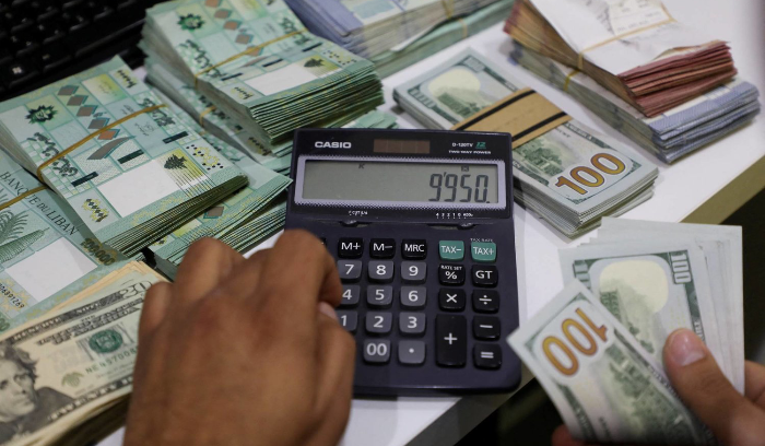 بين شهر وآخر... «الرواتب» هاجس يقضّ مضجع موظفي القطاع العام بلبنان