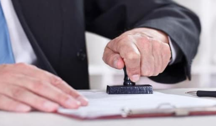 تزوير أوراق ثبوتيّة... وتهريب سوريين إلى بلاد عربيّة!