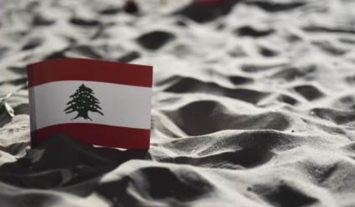 الغضب على لبنان: السلطة القائمة هي 