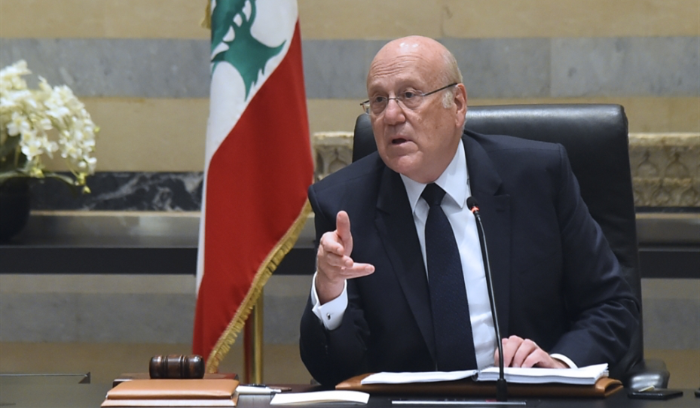 ميقاتي يبتزّ المجلس: لا رواتب ولا دواء آخر الشهر<br />
رئيس الحكومة ينقل الجلسات الوزارية إلى الصروح الدينية!