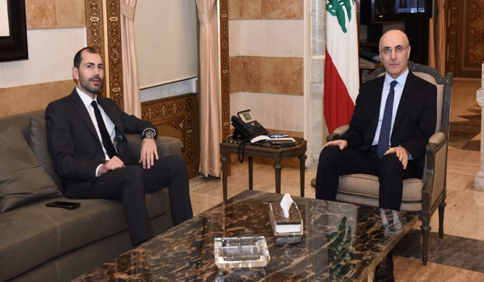 النزوح السوري والتفلت الأمني على طاولة وزير الداخلية