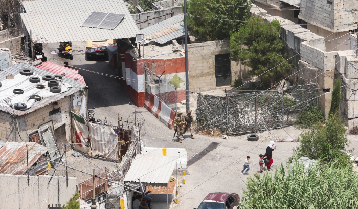 اتفاق هش لإطلاق النار في «عين الحلوة»... واستياء لبناني واسع<br />
عشرات القتلى والجرحى ومطالبات بتجريد المخيمات الفلسطينية من السلاح