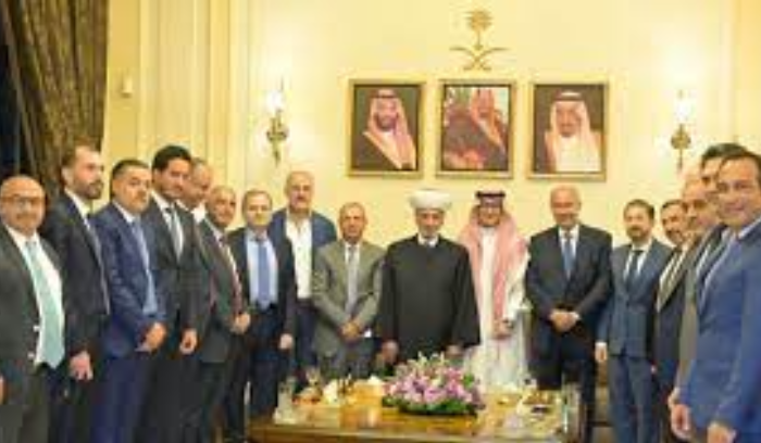 طيّ استقالة نواب الحاكم.. وبرِّي يتخوَّف من عرقلة تشريع قرض الحكومة<br />
الرياض على مسافة من جميع المرشحين.. وحزب الله يبلِّغ لودريان: لا رئيس دون رضانا