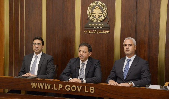 لا استقالة ولا تمديد ونواب الحاكم إلى وظائفهم