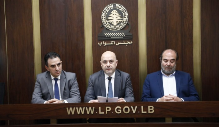 عريضة نيابية الى ميقاتي: تصنيف اللاجئين لا ينطبق على السوريين في لبنان وعلى الحكومة اعادتهم الى بلادهم