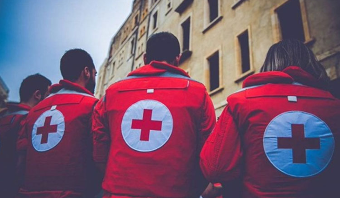 الصليب الأحمر يعمم رقمي طوارئ بعد عطل على الـ140