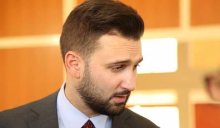 تيمور جنبلاط: لتعيين حاكم جديد لمصرف لبنان