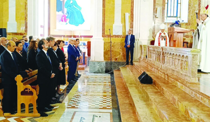 لودريان يصل غداً للقاءات وحوارات... ونواب الحاكم يستقيلون ويواصلون مهمّاتهم