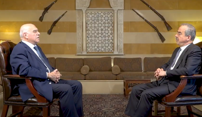 بويز: موعدان «سريّان» لخدام والشهابي لمطالبة الهراوي بترشيح الحريري<br />
وزير الخارجية اللبناني الأسبق فتح لـ «الشرق الأوسط» دفاتر عهدين رئاسيين