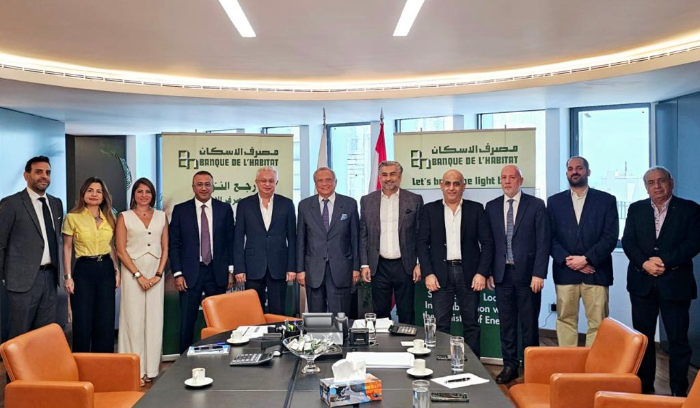 وفد من مجلس رجال الاعمال اللبناني الكويتي يبحث<br />
سبل تعزيز التعاون مع مصرف الاسكان