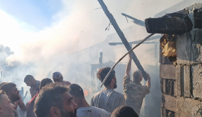 حريق كبير في خِيَم للنازحين جنوب صيدا