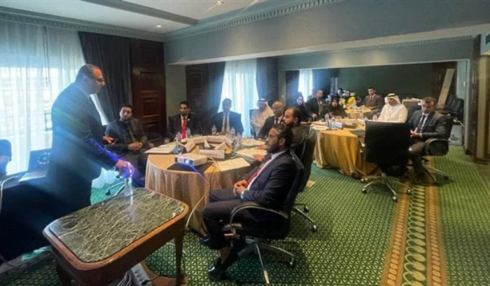 مركز الدبلوماسية البرلمانية العربية يفتتح برنامج تدريبي حول البروتوكول والاتيكيت