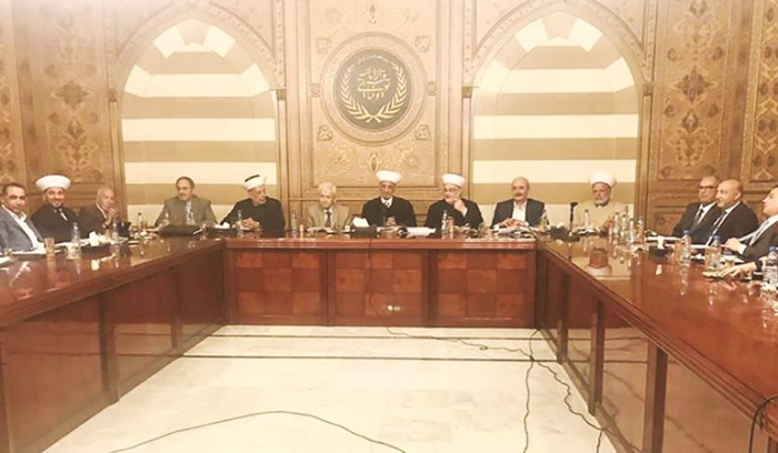 «الاستقرار الخدّاع» مهدد بالشغور في حاكمية المصرف والقيادات العسكرية<br />
ترقُّب لاجتماع الدوحة «الخماسي» حول لبنان غداً والموفد الفرنسي مستعد لترتيب حوار في «قصر الصنوبر»