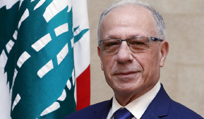 وزير الدفاع في الديمان