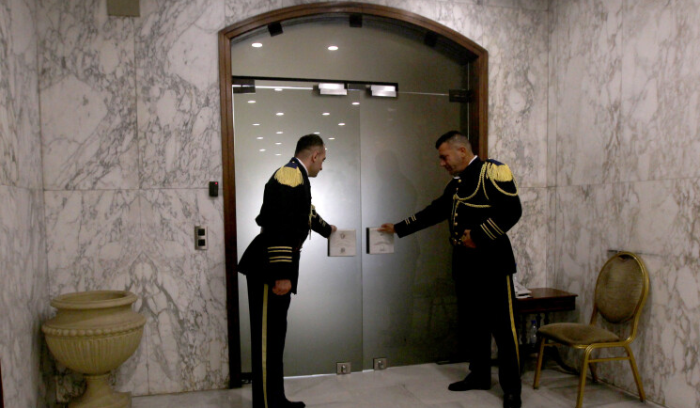 كلهم مذنبون: فتح الدفاتر 