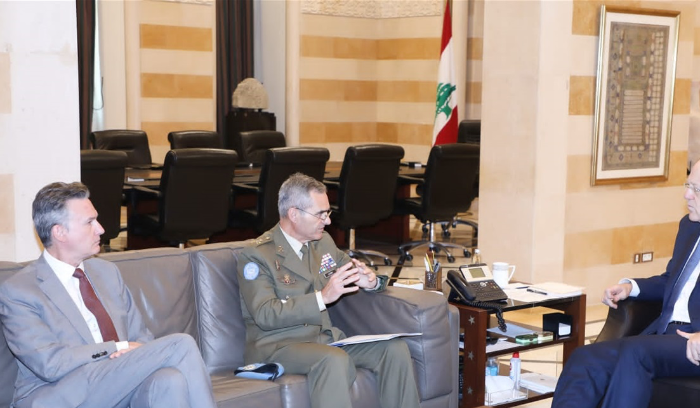 ميقاتي التقى قائد القوات الدولية العاملة في الجنوب بحضور الوزير بو حبيب
