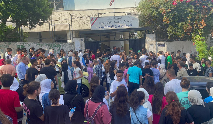 انطلاق الامتحانات الرسمية ووزير التربية يجول على عدد من المراكز