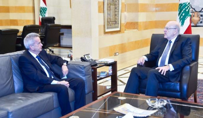 ميقاتي لـ«الشرق الأوسط»: لن أطلب التمديد لسلامة أو تعيين من يخلفه<br />
رأى أن الحل بتكليف نواب حاكم مصرف لبنان بتسيير الأمور ولو استقالوا