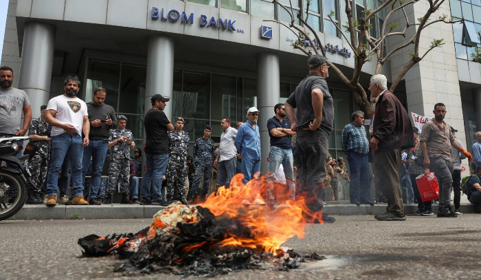 10 مليارات دولار خسرها اللبنانيون من ودائعهم<br />
«النقد الدولي» ينتقد غياب إجراءات المعالجة