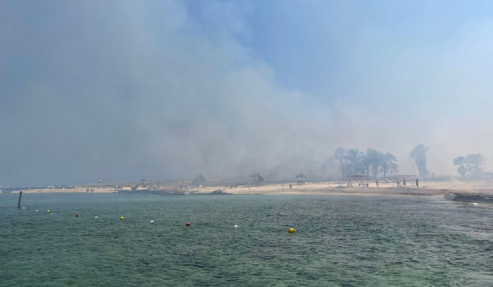 حريق كبير في جزيرة الأرانب