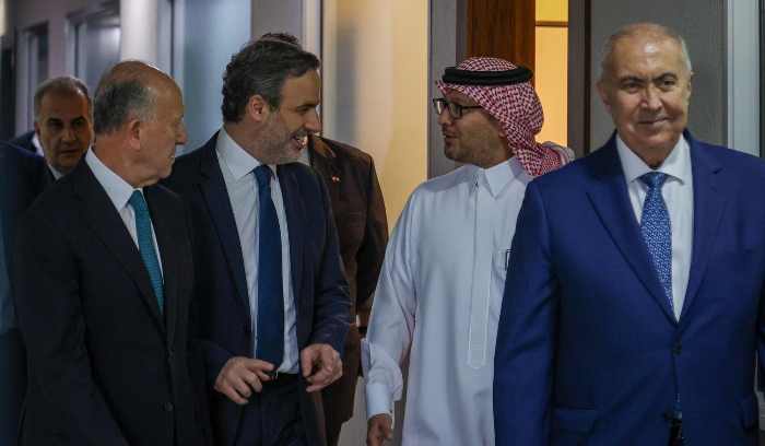 «الثنائي الشيعي» لن يتراجع عن دعم فرنجية لرئاسة لبنان<br />
اتفاق المسيحيين على مرشح لن يغير موقفه